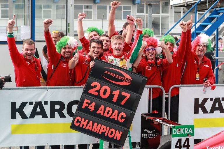 Hitech GP ha confermato Juri Vips per il 2021. Il pilota, nonostante la giovane età, non sarà un rookie al via del Gran Premio del Bahrain. Ripercorriamo la carriera dolceamara del campioncino.
