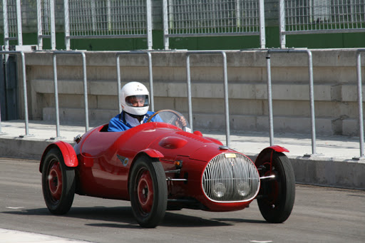 Dalle origini fino alla cessione a Red Bull, storia di Minardi: una scuderia dal cuore Tricolore 