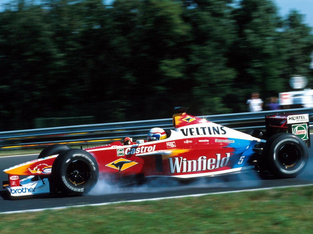Le più discusse, le più brutte, quelle mai utilizzate o quelle usate in particolari occasioni: ecco le 10 livree più memorabili della Formula 1 