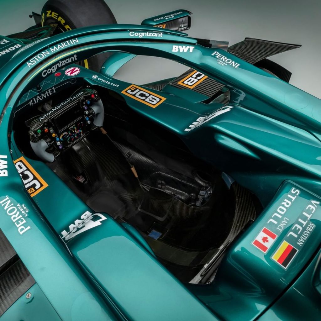 Presentata la vettura più attesa del 2021: l'Aston Martin. Scopriamo tutti i dettagli fra livrea, colori e obiettivi