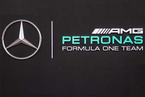 Lewis Hamilton Valtteri Bottas 2020 Mercedes black suite