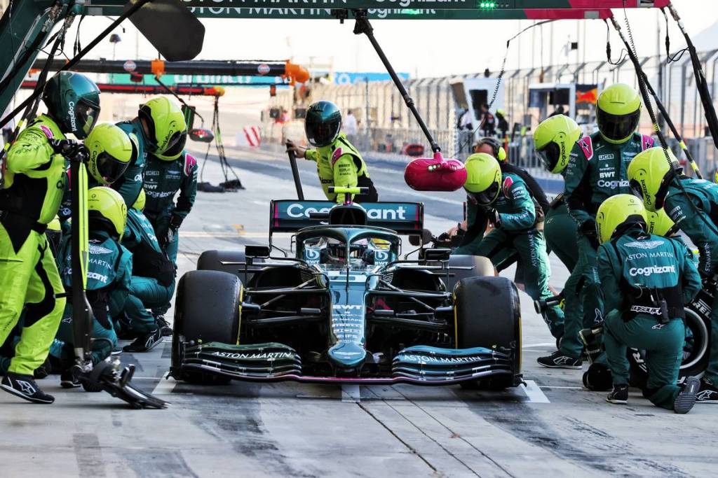 Durante i test Aston Martin, la scuderia di Lawrence Stroll, ha fatto ancor peggio di Williams e Haas facendosi notare in negativo per l'affidabilità della vettura, apparsa molto scarsa