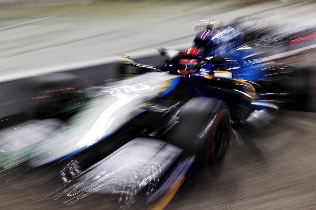 George Russell a bordo della Williams FW43B