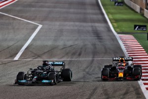 Verstappen Red Bull Hamilton Mercedes GP Bahrain 2021