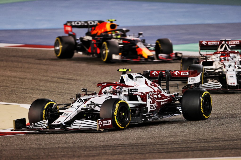 Giovinazzi a bordo della Alfa Romeo C41