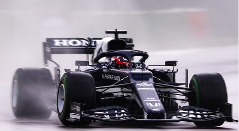 Gasly sotto la pioggia ad Imola