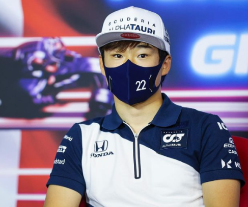 Yuki Tsunoda prima del GP di Francia