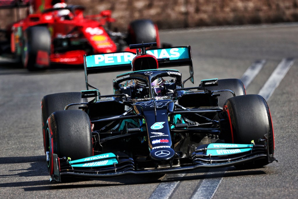 Hamilton durante il GP d'Azerbaigian