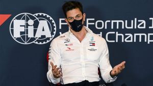 toto wolff 1nujr17pc8ii219zroby8jrs9z