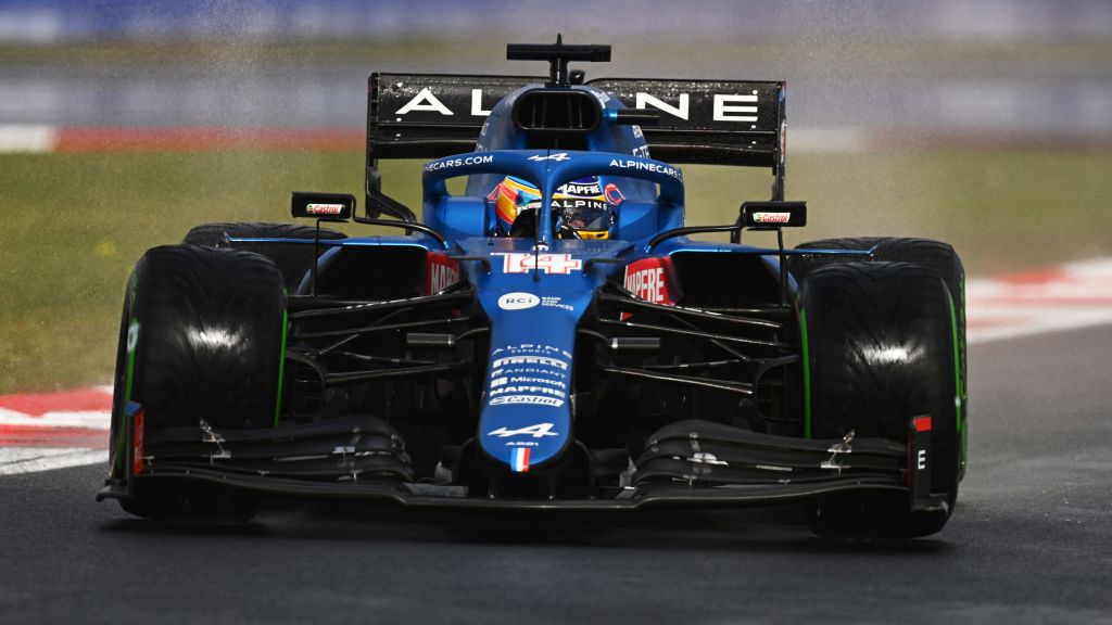 Fernando Alonso alla guida della prorpia Alpine