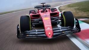2200028 scuderia ferrari 2022 f1 75 debut