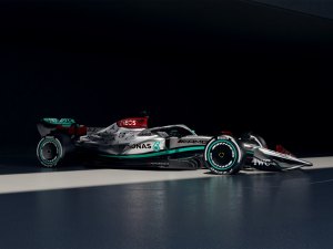 Mercedes F1 W13