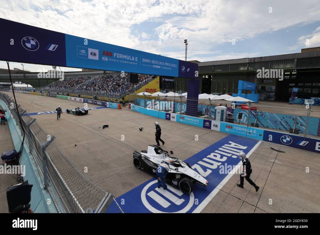 crash during the start of the race accident durant le depart de course between mortara edoardo swi rokit venturi racing mercedes benz eq silver arrow 02 portrait and evans mitch nzl jaguar racing j