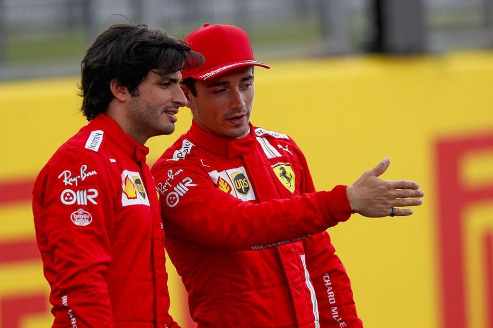 Sainz su Leclerc: "È incredibilmente veloce"