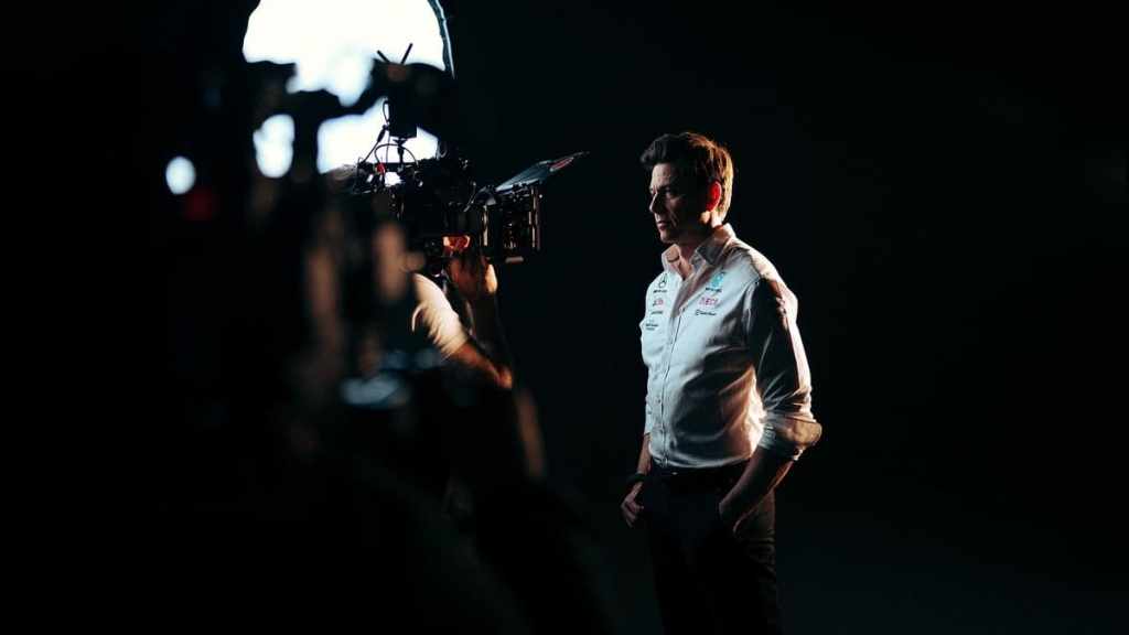 Il team principal Mercedes ha esposto nel minimo dettaglio quali sono le motivazioni dietro al cambio di colori attuato sulla W13.