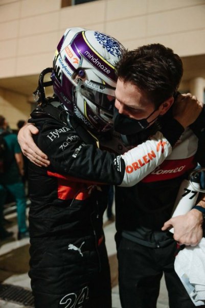 Felicissimo il pilota asiatico che si è complimentato con tutto il team e ora dare seguito al buana gara in Bahrain
