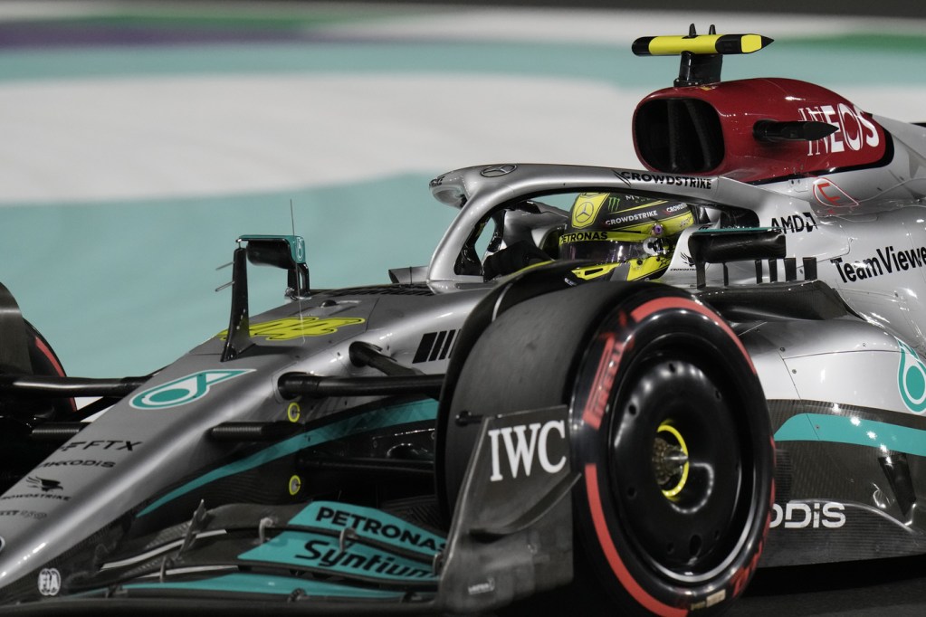 Smedley, consulente tecnico di Formula 1, ha dichiarato che la Mercedes grazie allo sviluppo tornerà ai vertici della classifica.