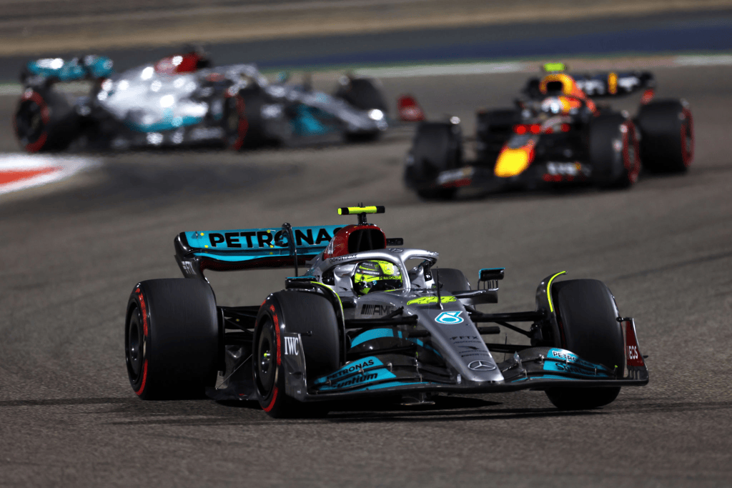 La Mercedes ha affrontato un inizio di stagione difficile, con la sua W13 che non è riuscita a mantenere il passo di Ferrari e Red Bull.