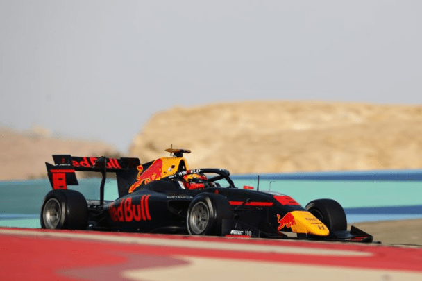 F3| Test Bahrain Day 3: Hadjar in testa