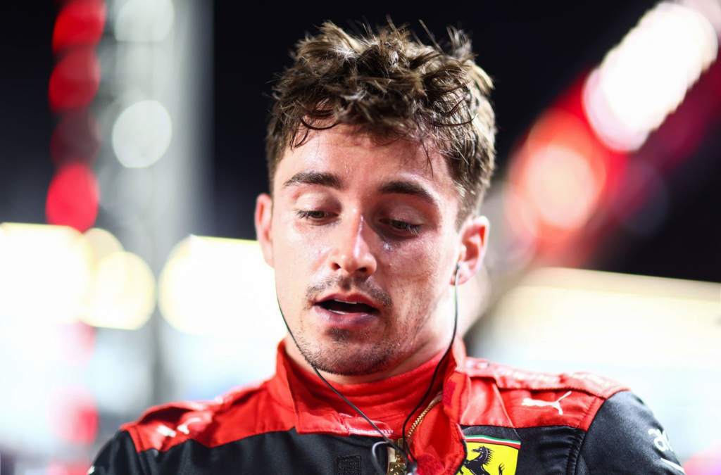 Il team principal della Ferrari Mattia Binotto pensa che Charles Leclerc stia guidando al livello di un contendente al titolo dopo aver conquistato il primo e il secondo posto nella coppia di gare di apertura del 2022.