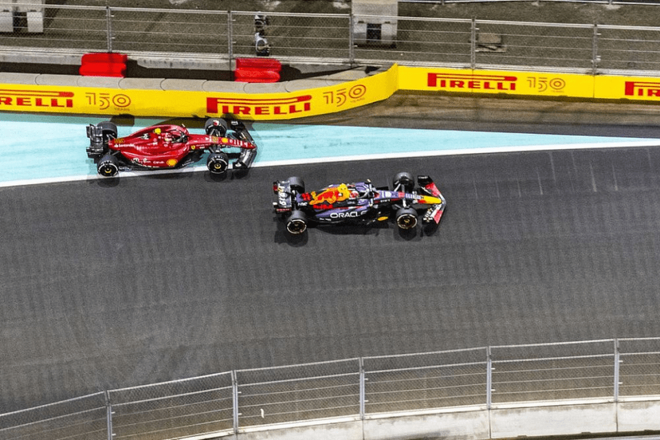 Perez risponde a Sainz: "Abbiamo agito in tutta onestà"