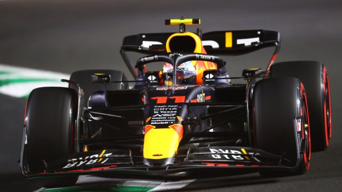 Perez risponde a Sainz: "Abbiamo agito in tutta onestà"