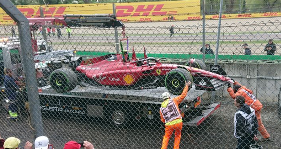L'opinionista Anthony Davidson ha definito l'errore di Daniel Ricciardo al Gran Premio d'Italia imbarazzante.
