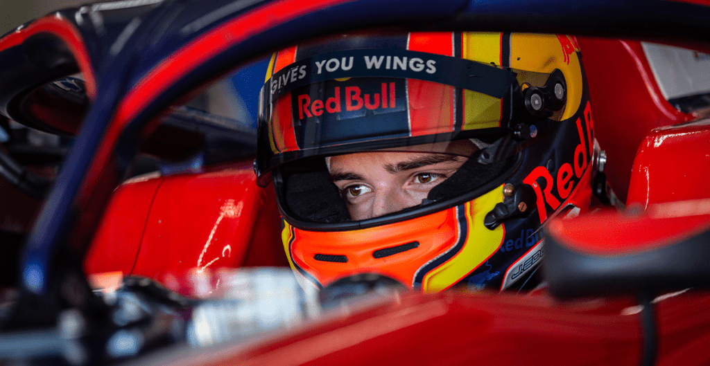 Il pilota junior della Red Bull Jonny Edgar non gareggerà per il resto del campionato di Formula 3 dopo che gli è stata diagnosticata la malattia di Crohn.