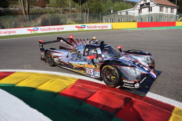Prima storica pole position per la Glickenhaus con Olivier Pla. A seguire la Alpine e le due Toyota. In LMP2 pole dell'italiano Rovera davanti a Frijns. In LM GTE Gianmaria Bruni davanti a tutti.