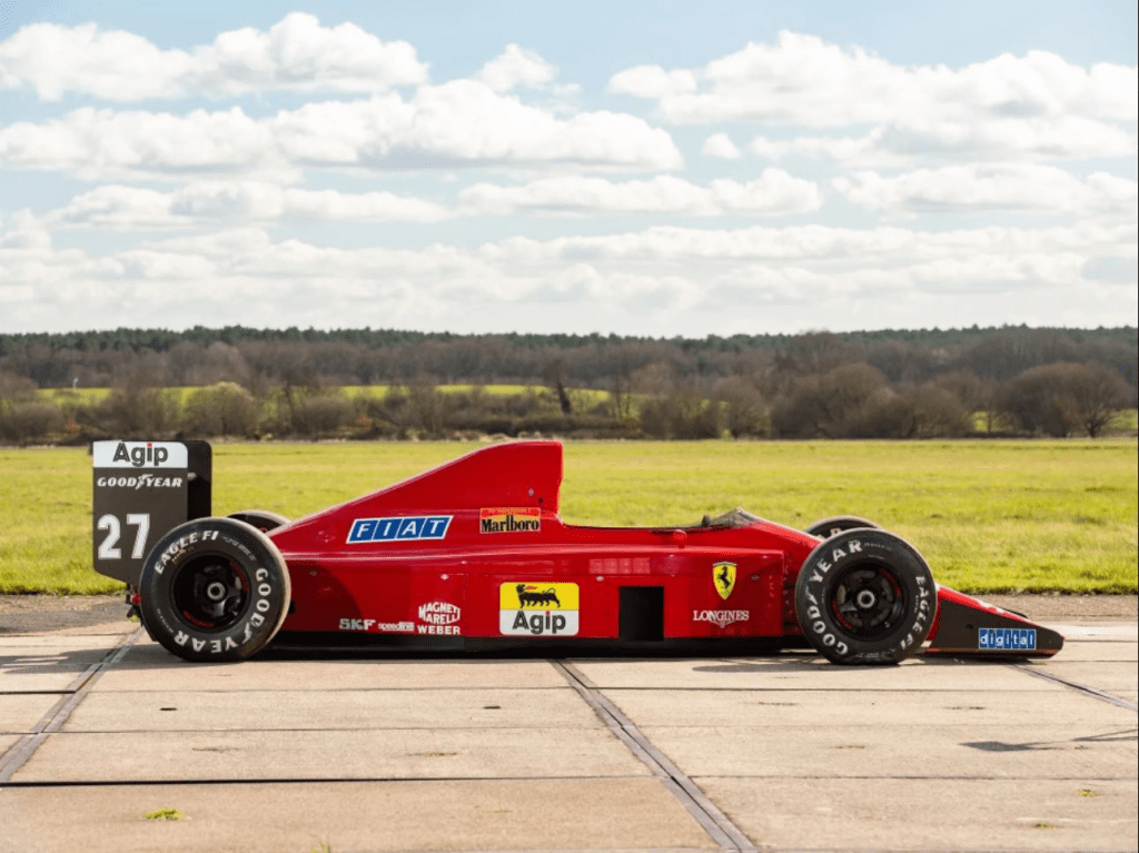 Le due vetture di Formula 1 di Nigel Mansell che Sotheby's ha messo all'asta questa settimana hanno superato i tre milioni di euro. La Ferrari 640 è stata venduta a 3.605.000 euro e la Williams FW14 del 1991 a 4.055.000 euro.