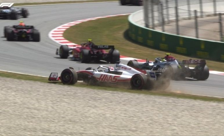 Hamilton e Magnussen sull'incidente: i commenti a freddo