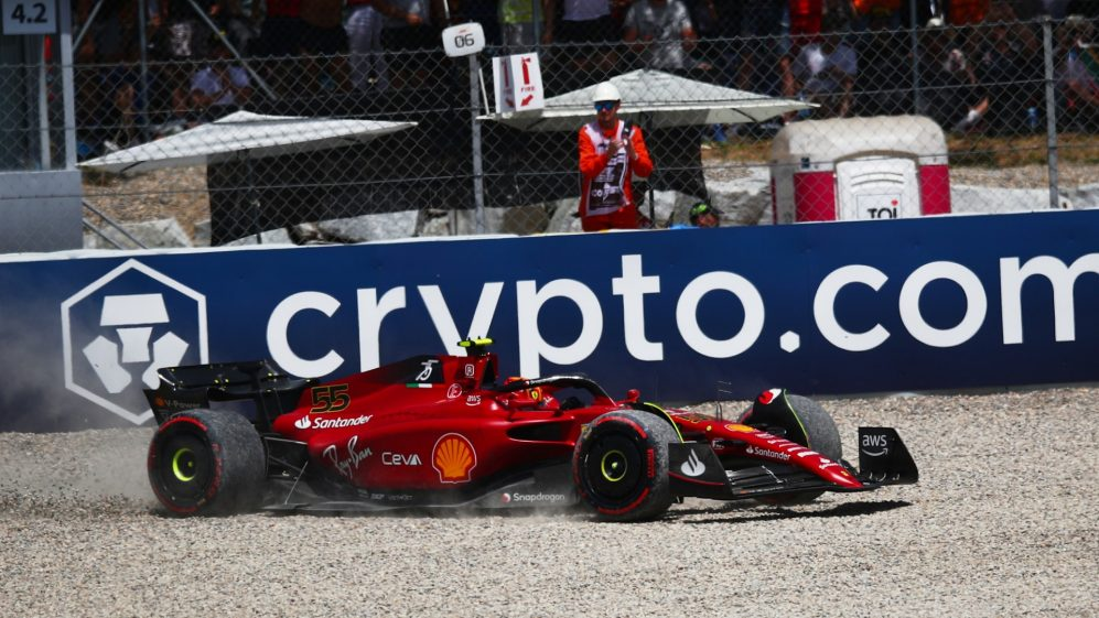 Sainz non trova il feeling con la F1-75: "Non sto guidando naturalmente"
