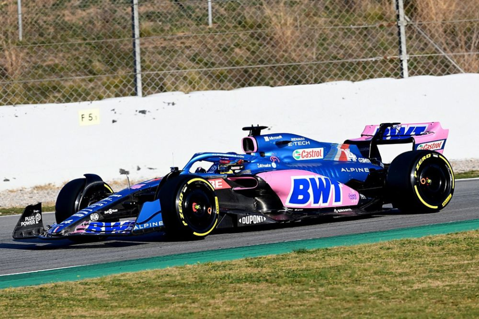 Il rinnovo di Fernando Alonso con Alpine sembra sempre più complicato. Antonio Lobato, co-direttore di SoyMotor.com, ritiene che il rapporto all'interno del team non sia più idilliaco e crede che il futuro di Alonso possa essere lontano dal team francese.
