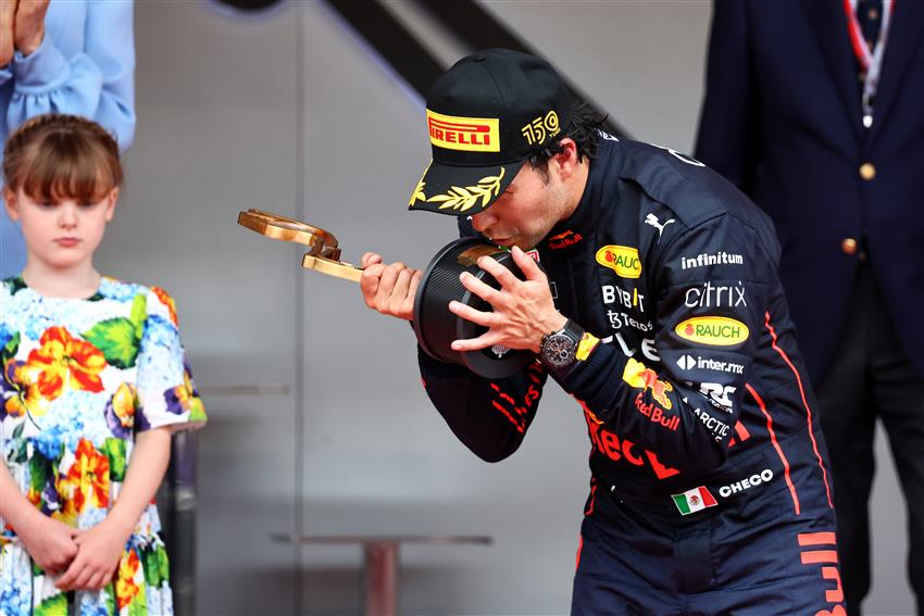 Tempo di voti per i protagonisti del Gran Premio di Monaco. A Montecarlo vince Checo Perez, davanti a Carlos Sainz e Max Verstappen. 4° Leclerc. 