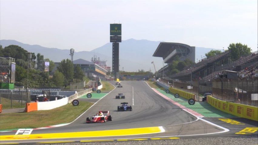 Victor Martins guida una tranquilla sessione di libere di F3.