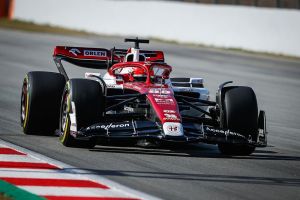 robert kubica alfa romeo c42 1