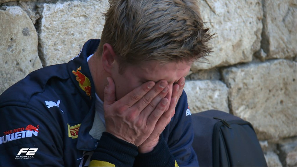 Vips subito dopo l'incidente al Castello