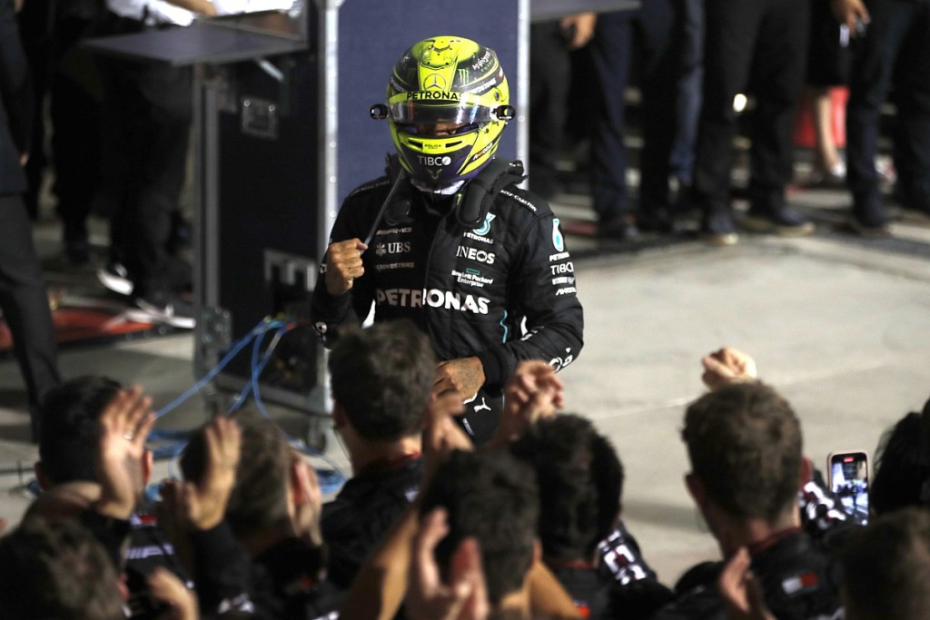 formula 1 bahrain gp 2022 lewi 2