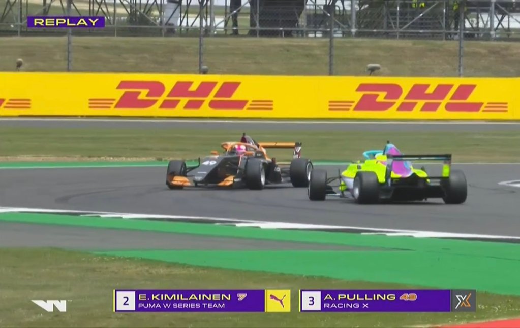 Continua a vincere Jamie Chadwick, incidente senza dolori nel finale tra la Kimilainen e la Pulling che completano il podio