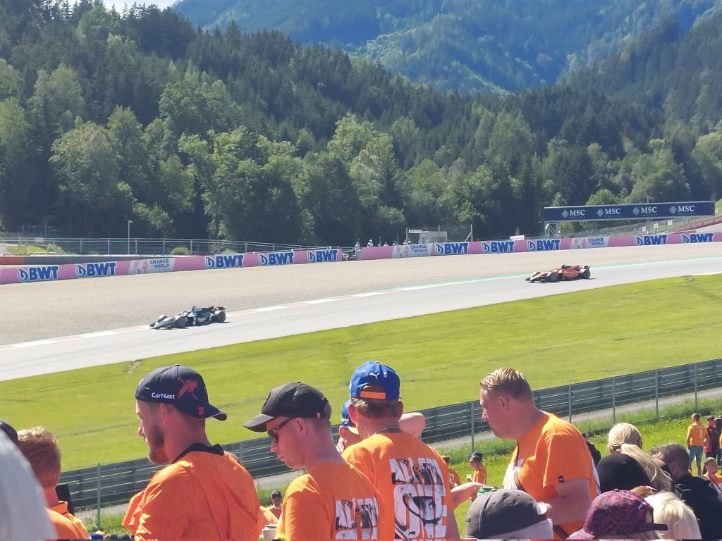 Inaspettata pole position per Vesti mentre i contendenti al titolo, Drugovich e Pourchiare, solo in quinta e decima posizione