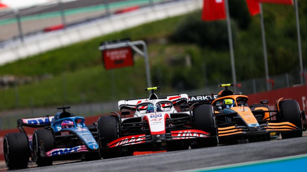 Mick guarda e impara dai più grandi, dopo le lotte in Austria con Lewis dichiara: “non avrò più paura, in pista tutti sono umani”.