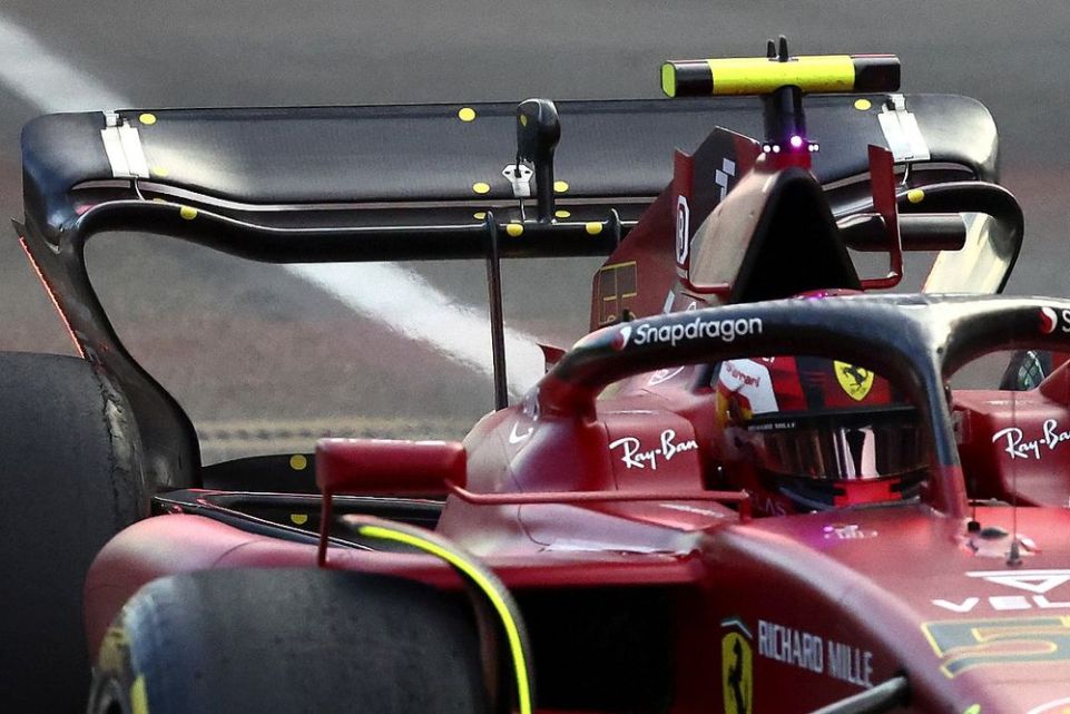 ferrari f1 75 rear wing 1