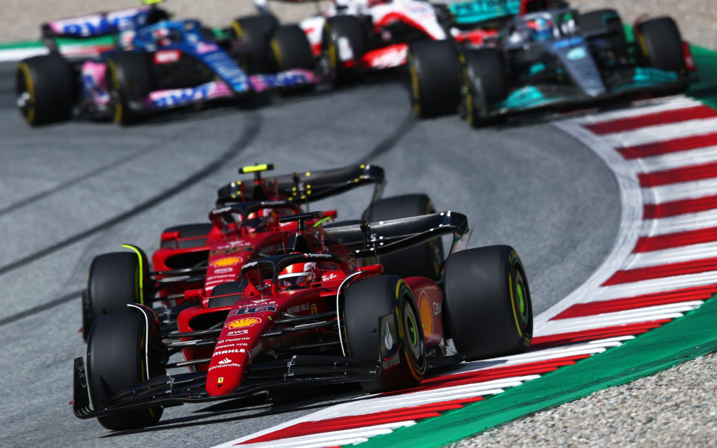 Il team principal della Mercedes Toto Wolff ha rivelato il motivo per cui le gare Sprint non sono apprezzate da alcuni fan e ha colto l'occasione per lamentarsi del divario di prestazioni rispetto a Red Bull e Ferrari