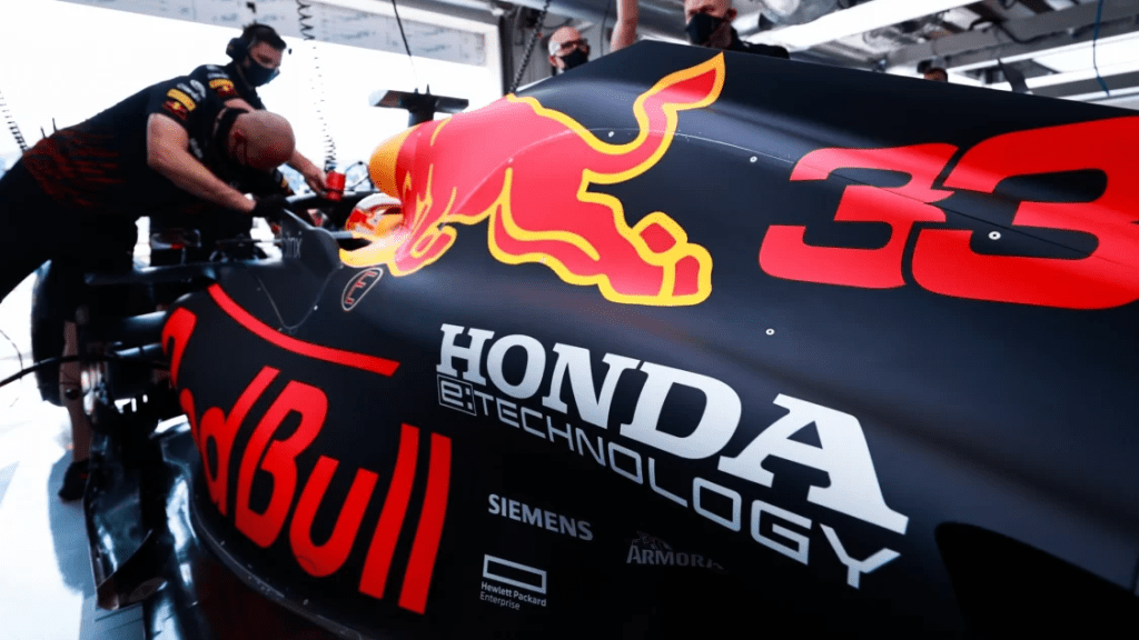 La Honda potrebbe tornare in Formula 1 nel 2025? Christian Horner ha risposto alle notizie riguardanti l'ex partner dei motori di Red Bull.