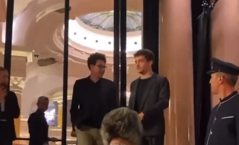 Charles Leclerc dice che aveva bisogno di "disconnettersi" dopo una recente serie di gare complicate e ha spiegato perché Mattia Binotto è venuto a trovarlo a Monaco.