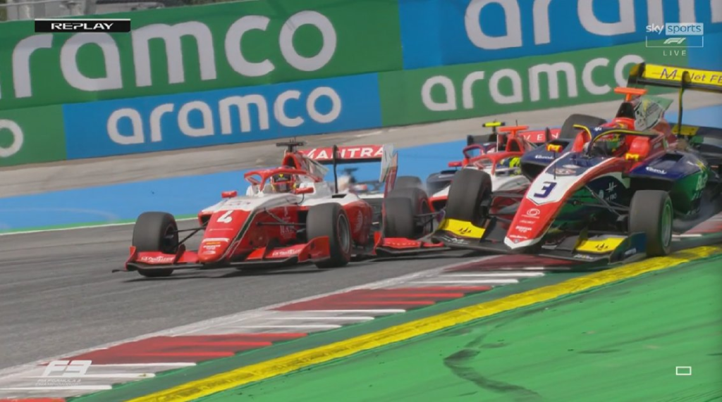 Jak Crawford ha ottenuto la sua prima vittoria in Formula 3 battendo Caio Collet nella Sprint Race al Red Bull Ring.