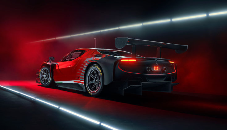 Modularità e prestazione: le due armi con cui la Ferrari 296 GT3 punta al vertice dei campionati GT, GT World Challenge, IMSA e WEC.