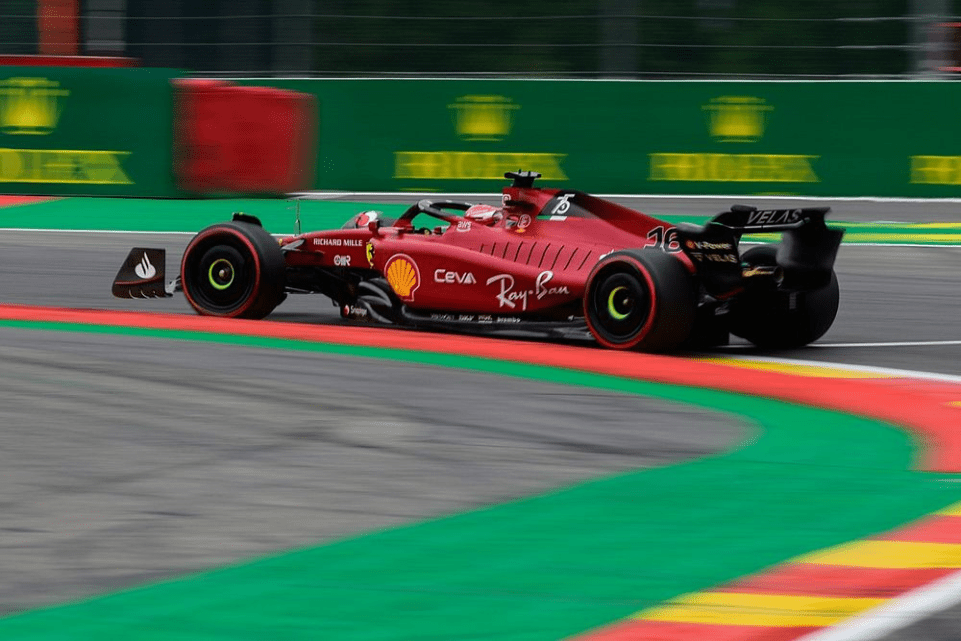 La visiera che ha rovinato la gara di Leclerc era di Verstappen