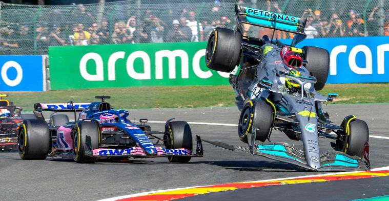 le immagini dell'incidente tra Hamilton e Alonso durante il primo giro del GP del Belgio. 