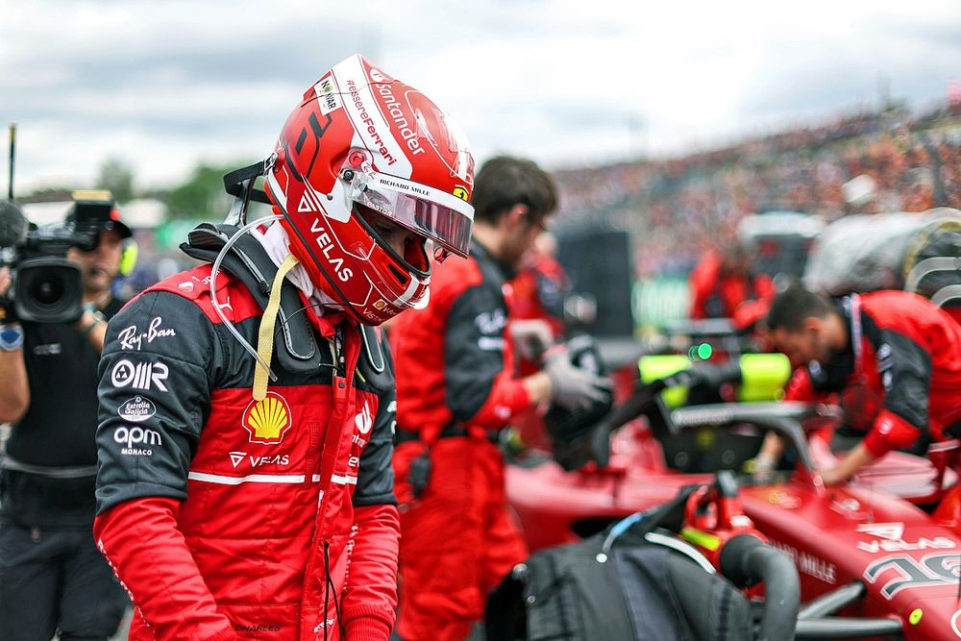 Jacques Villeneuve ha parlato del Gran Premio d’Ungheria criticando la Ferrari, rea di non aver osservato la gara montando quelle gomme dure nonostante Alpine non andasse.